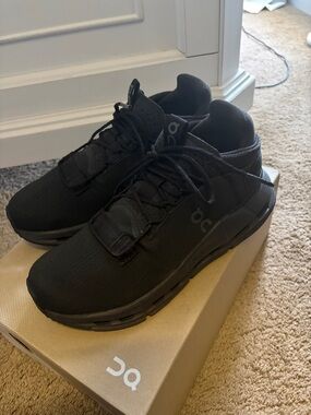 On Cloudnova 2 women’s All-Black Cloud-Inspired Athletic Sneakers